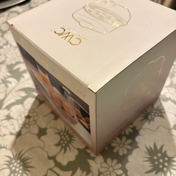 CWC Electric Egg Cooker - Cream - Picture 4 of 5